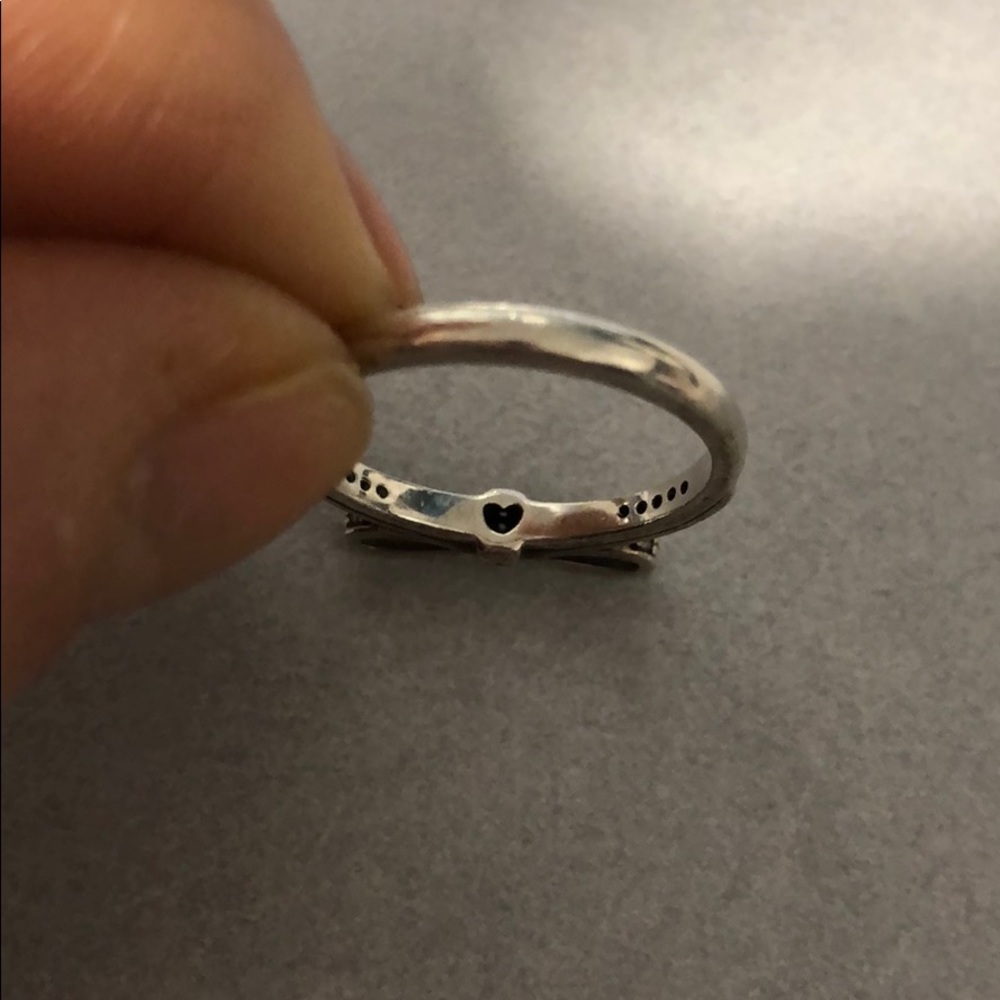 EUC authentic Pandora bow ring - Picture 6 of 6